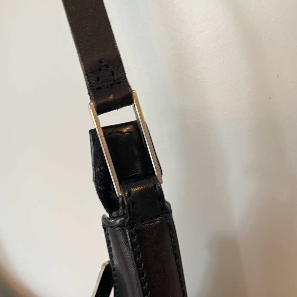 - Saks Fifth Avenue Leather purse. - Picture 7 of 16